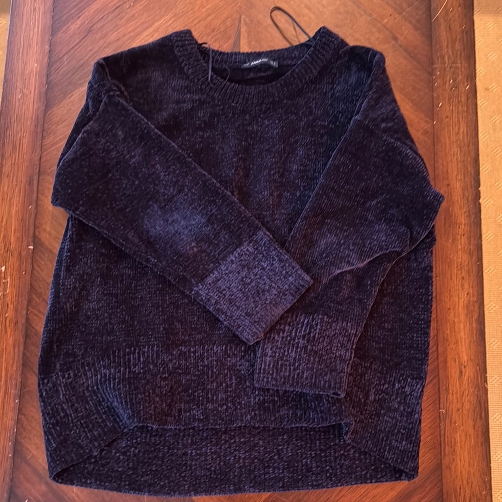 Zara knit sweater. Oversized, beautiful navy blue.
